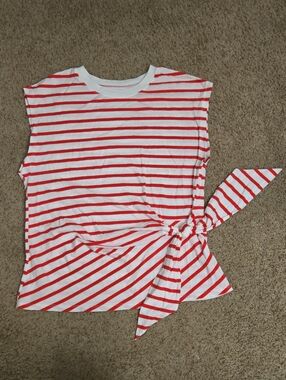 Old Navy Red and White Striped Top Size L